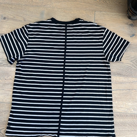 Lululemon All Yours Tee Size 6 Black Stripe - Picture 5 of 10